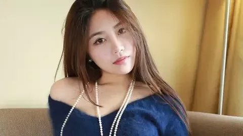 医生拍摄患者视频